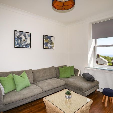Вилла Bryn Tirion - Penrhynside Конви Экстерьер фото