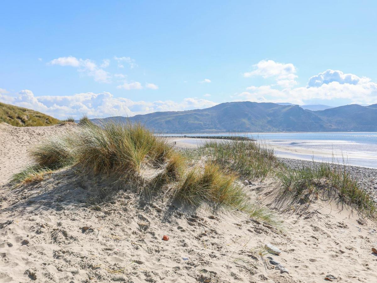Вилла Bryn Tirion - Penrhynside Конви Экстерьер фото
