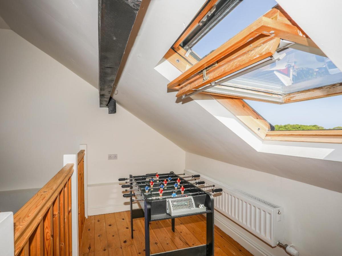 Вилла Bryn Tirion - Penrhynside Конви Экстерьер фото